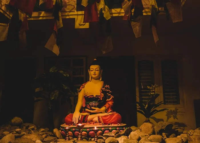 Four Eyes 3* Kathmandu